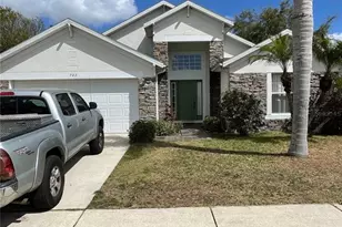 722 Windsor Estates Dr, Davenport, FL 33837 - Photo 1