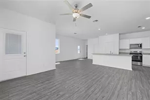 571 Bay Leaf Dr, Poinciana, FL 34759 - Photo 10