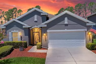 2580 Plumadore Dr, Grand Island, FL 32735 - Photo 2