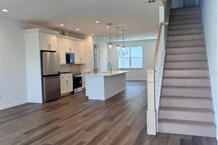 1888 Crowncrest Dr, Apopka, FL 32703 - Photo 2