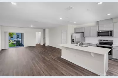 16588 Barbours Creek Way, Winter Garden, FL 34787 - Photo 2