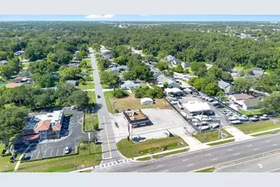 9710 E Colonial Drive, Orlando, FL 32817 - Photo 20
