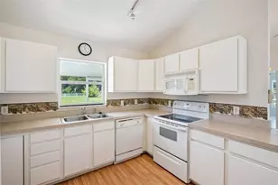 40932 Maxwell Rd, Umatilla, FL 32784 - Photo 10