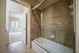 1331 Country Club Oaks Cir, Orlando, FL 32804 - Photo 36