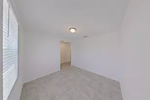 2404 White Tail St, Davenport, FL 33837 - Photo 6