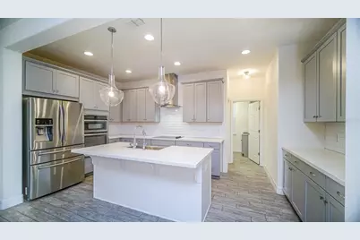 8201 Corkfield Avenue, Orlando, FL 32832 - Photo 18
