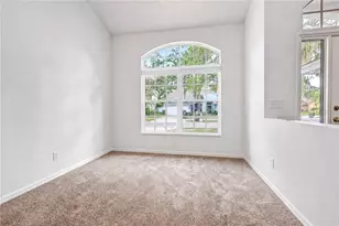 2302 Lyncrest Ct, Valrico, FL 33596 - Photo 2