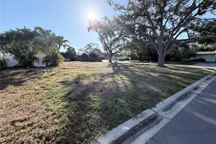 3626 S Omar Ave, Tampa, FL 33629 - Photo 1