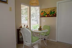 13329 Laver Ln, Orlando, FL 32824 - Photo 6