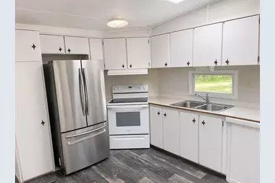 817 Parks Street, Wildwood, FL 34785 - Photo 2