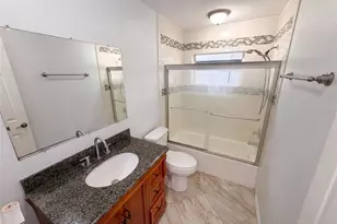8283 86th Ave, Seminole, FL 33777 - Photo 18