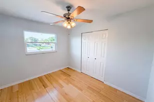 8283 86th Ave, Seminole, FL 33777 - Photo 14