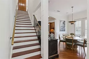 2402 Victoria Gardens Ln, Tampa, FL 33609 - Photo 20