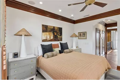 2402 Victoria Gardens Lane, Tampa, FL 33609 - Photo 34