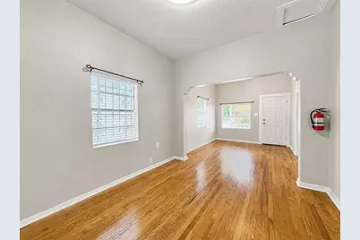 2124 W Chestnut Street, Tampa, FL 33607 - Photo 8