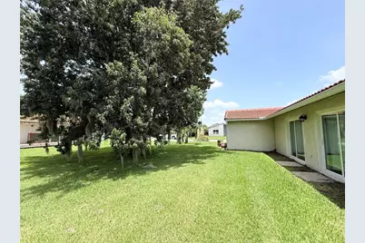 10122 Mason Dixon Circle, Orlando, FL 32821 - Photo 26