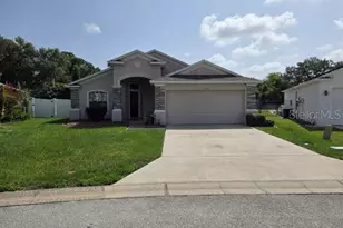 2235 Lakeridge Dr, Winter Haven, FL 33881 - Photo 1