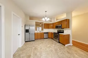 127 Titan Dr, Davenport, FL 33837 - Photo 2
