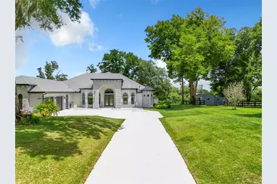 20404 Wolf Springs Court, Clermont, FL 34715 - Photo 2