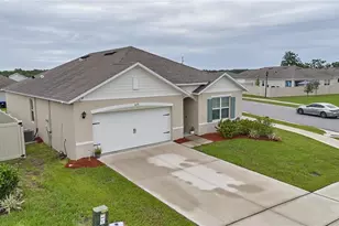 1679 Aurora Ridge Dr, Zellwood, FL 32798 - Photo 2