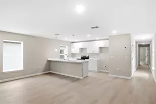 2107 Suanee Ave, Eustis, FL 32726 - Photo 2