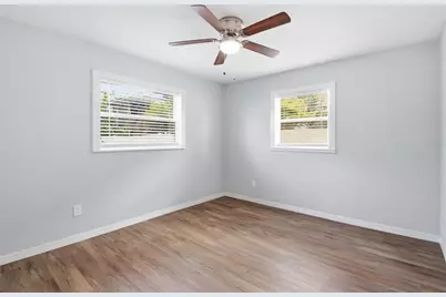 1842 Shore Acres Boulevard NE, Saint Petersburg, FL 33703 - Photo 26