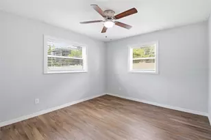 1842 Shore Acres Blvd NE, Saint Petersburg, FL 33703 - Photo 26
