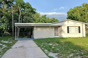 930 Emerald Dr, Mount Dora, FL 32757 - Photo 2