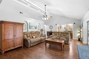 210 W Ridgewood Ct, Longwood, FL 32779 - Photo 10