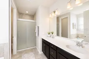 8011 Bushmaster Ave, Orlando, FL 32832 - Photo 14