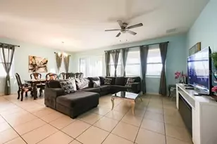 6078 Broad Oak Dr, Davenport, FL 33837 - Photo 2