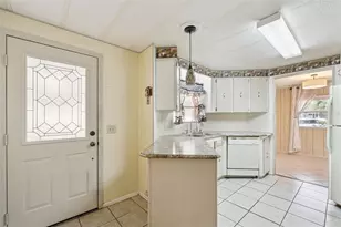 571 Pine Needle Ct, Lake Mary, FL 32746 - Photo 14
