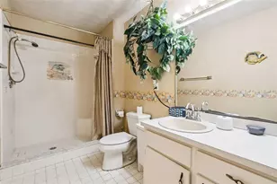 1869 Kings Point Blvd, Kissimmee, FL 34744 - Photo 20