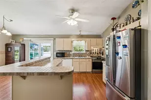 1869 Kings Point Blvd, Kissimmee, FL 34744 - Photo 6