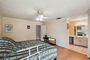 1869 Kings Point Blvd, Kissimmee, FL 34744 - Photo 6