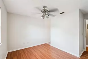 1869 Kings Point Blvd, Kissimmee, FL 34744 - Photo 18