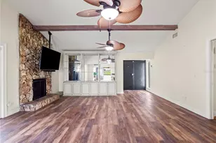 1829 Crownwood Dr, Orlando, FL 32810 - Photo 4
