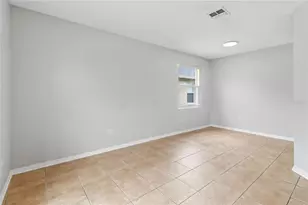 9917 Shadow Creek Dr, Orlando, FL 32832 - Photo 6