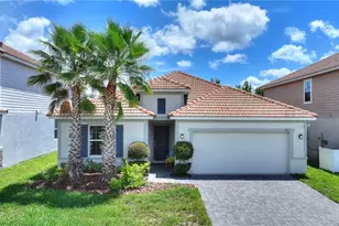 1111 Oak Bluff Dr, Davenport, FL 33837 - Photo 2