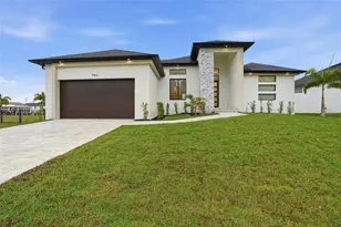 9402 Arrid Cir, Port Charlotte, FL 33981 - Photo 1