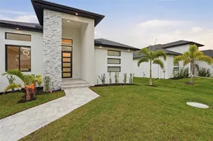 9402 Arrid Cir, Port Charlotte, FL 33981 - Photo 2