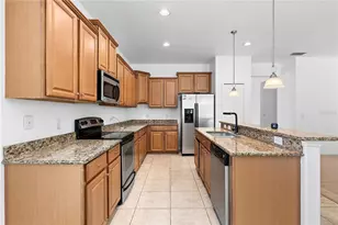 2336 Crosston Cir, Orlando, FL 32824 - Photo 10