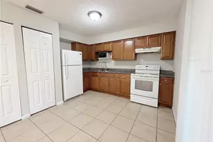 330 Dogwood Ave, Orange City, FL 32763 - Photo 4