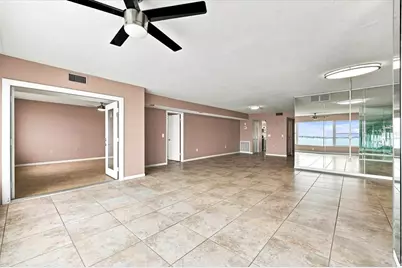 6020 Shore Boulevard S #1002, Gulfport, FL 33707 - Photo 16