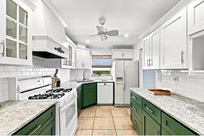 6020 Shore Boulevard S #1002, Gulfport, FL 33707 - Photo 6