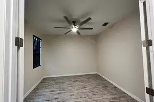 700 Split Hoof Dr, Saint Cloud, FL 34771 - Photo 4