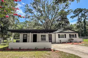 2532 NE 13th Ave, Gainesville, FL 32641 - Photo 2