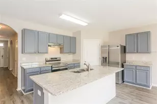 2301 Sequoia Way, Davenport, FL 33896 - Photo 8