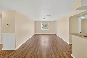 202 Red Maple Pl, Brandon, FL 33510 - Photo 14