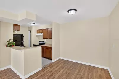 202 Red Maple Place #202, Brandon, FL 33510 - Photo 10